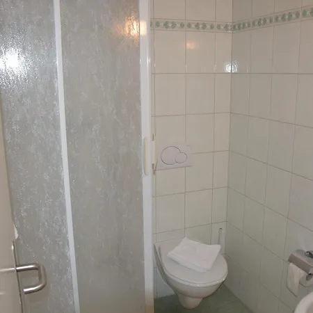 De La Croix Blanche Mini-hôtel 3*