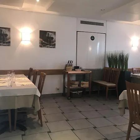 Mini-hôtel De La Croix Blanche 3*
